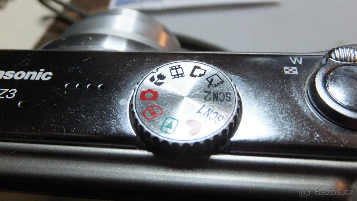 PANASONIC (LUMIX) - 3