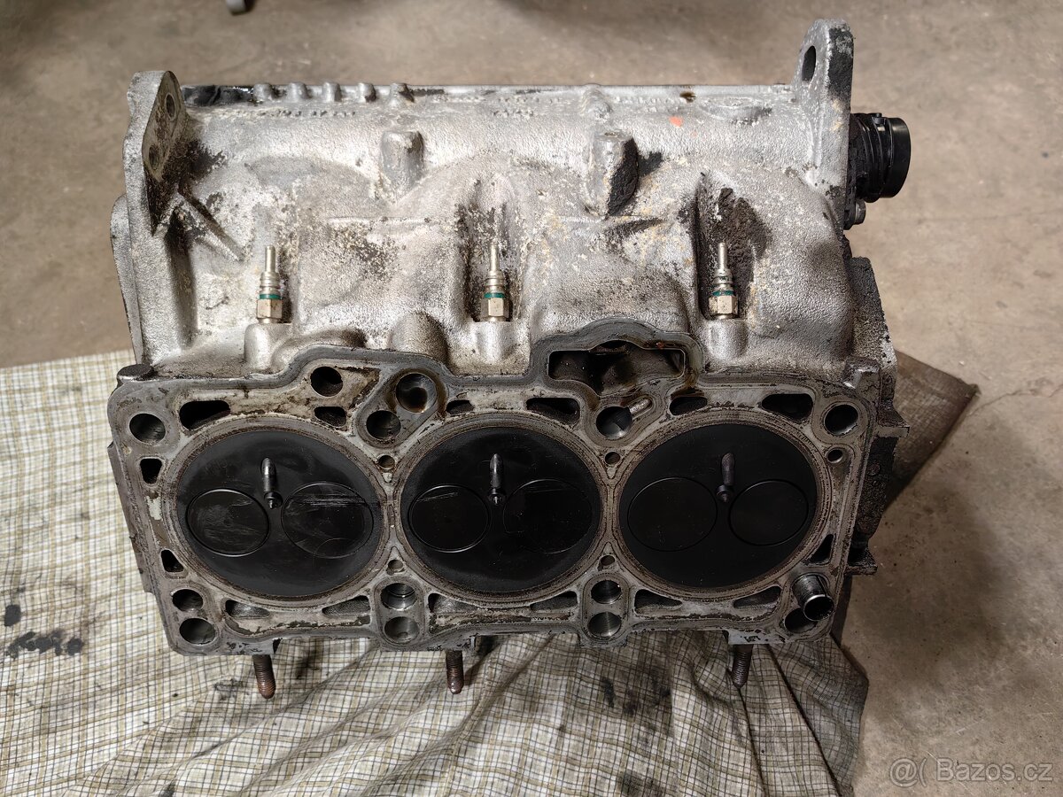 Hlava motoru Škoda Fabia 1,4TDi - 3