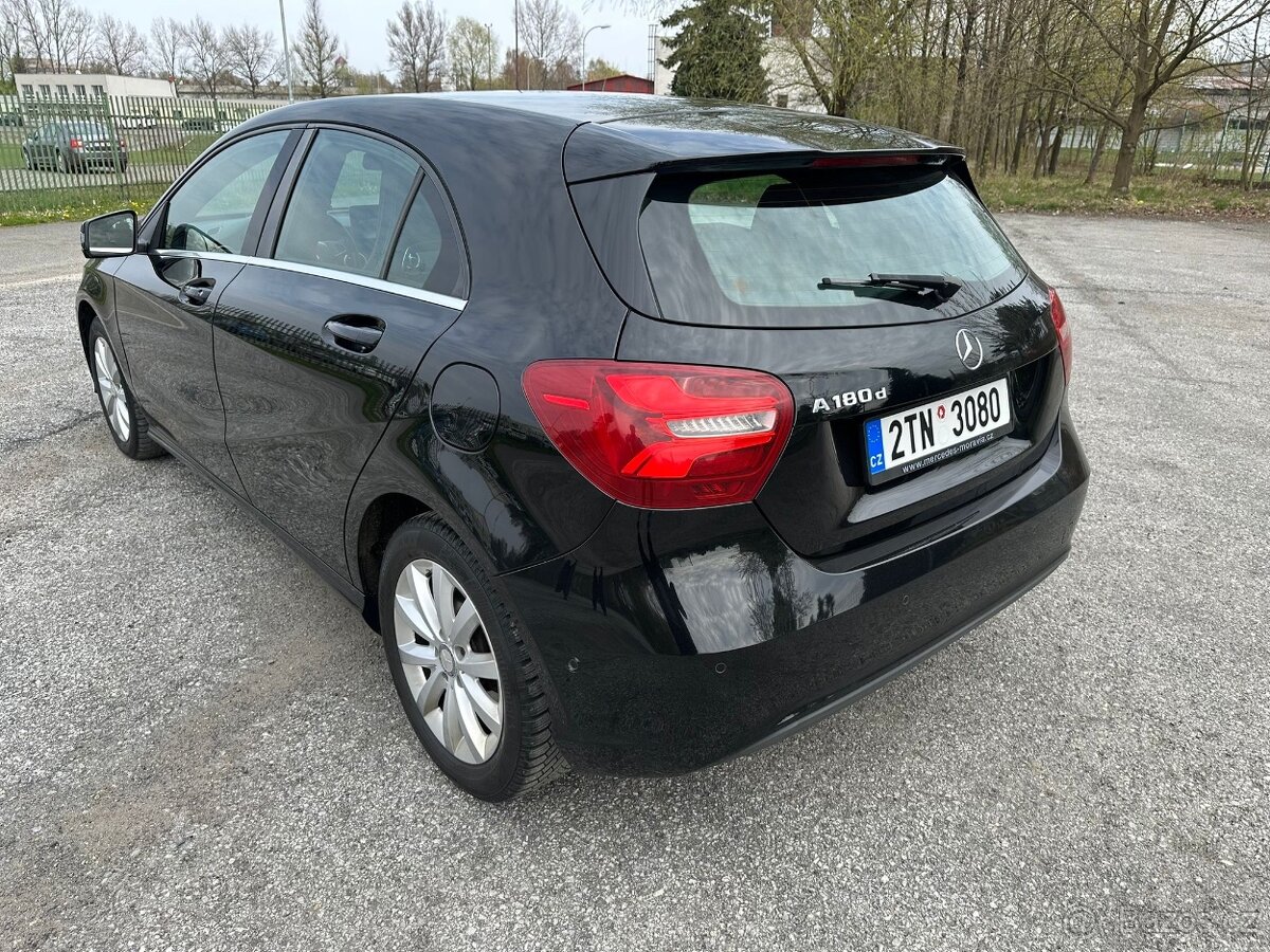 Mercedes-Benz A180d - 3