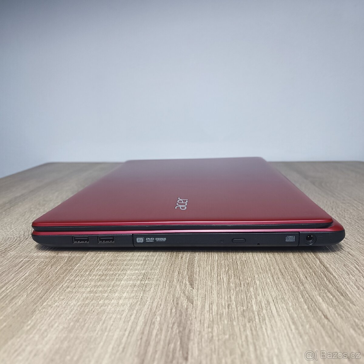 Vylepšený Notebook Acer - 3