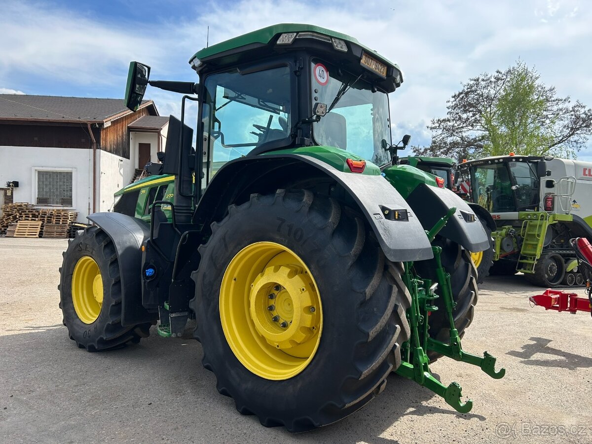 John Deere 7R270 - 3