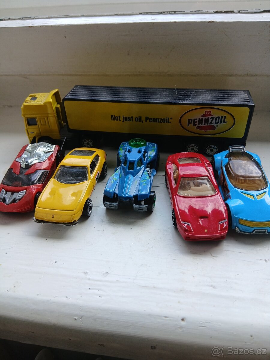 Hot Wheels - 3