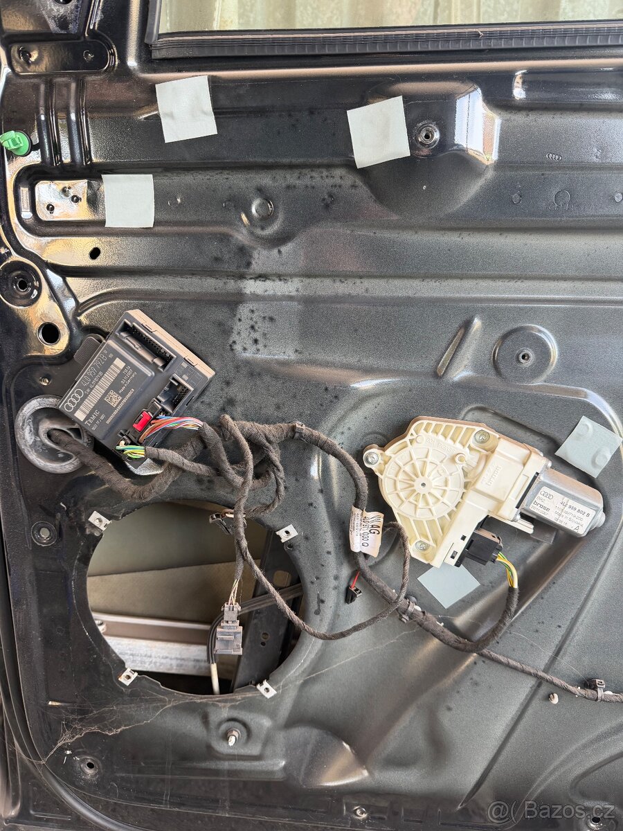 Spolujezdcovo dveře Audi Q8 - 3