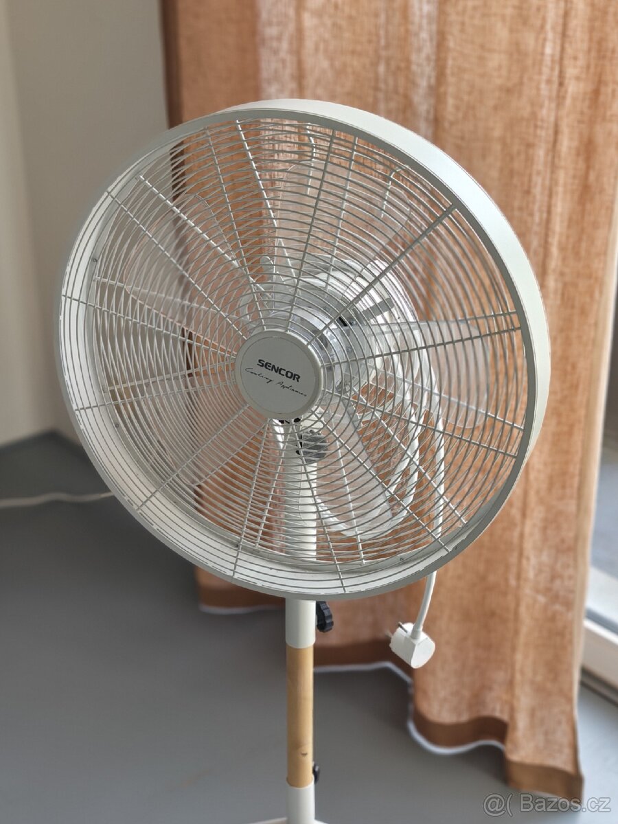 Stojanový ventilátor Sencor dřevo/kov - 3