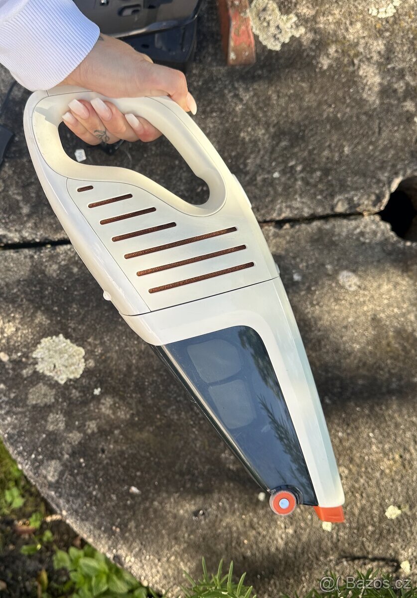 Electrolux ruční vysavač - 3