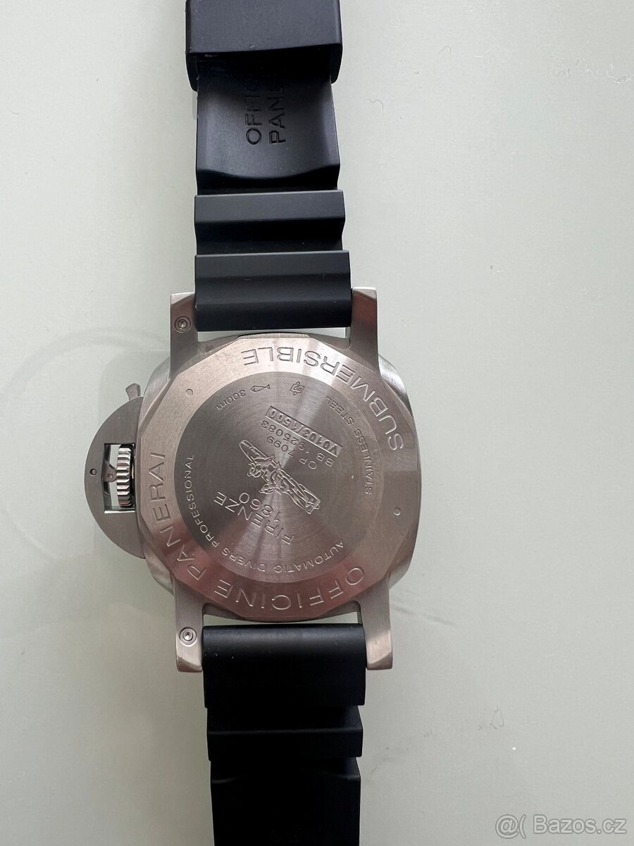 hodinky Panerai Submersible PAM 00683 Replica - 3