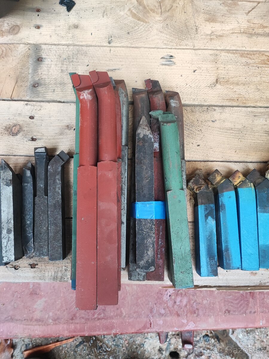 Soustružnické nože - 3