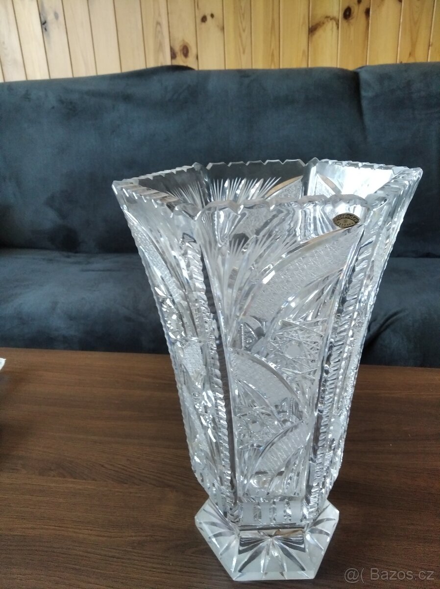 Křišťálová váza - 3