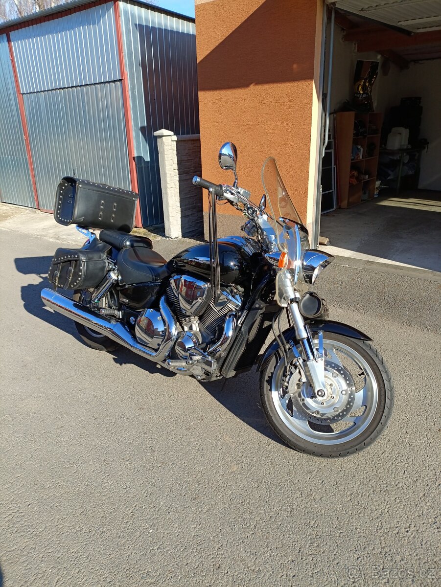Prodám Honda VTX 1800 - 3