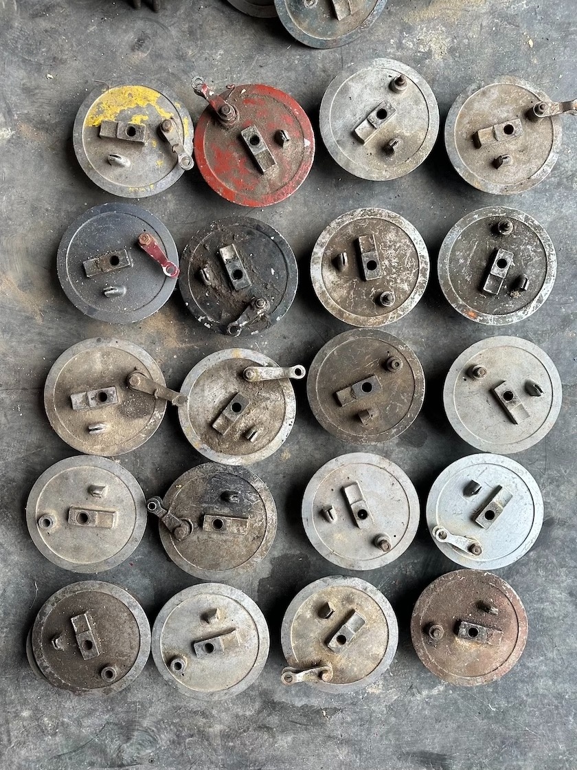 Predám brzdový štít JAWA ČZ 125 175 250 - 3