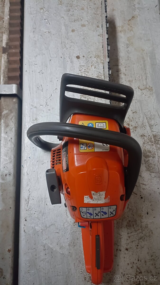 Prodám motorovou pilu Husqvarna 235 - 3