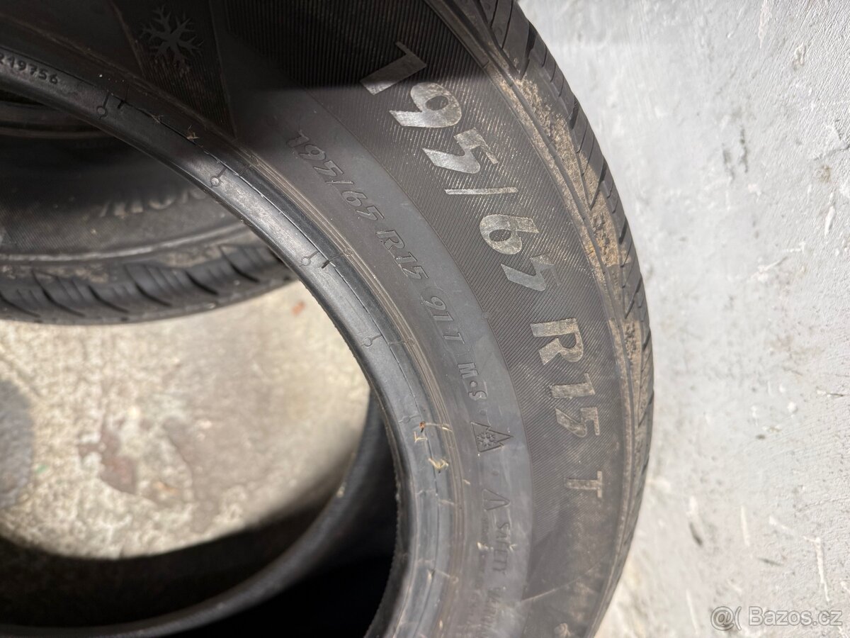 Pneu 195/65r15 - 3