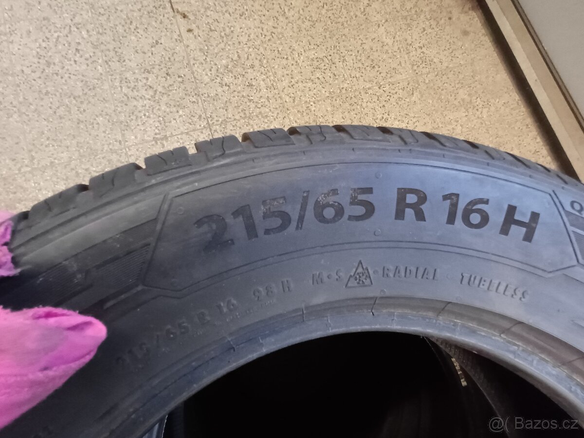 215/65 R16 - 3