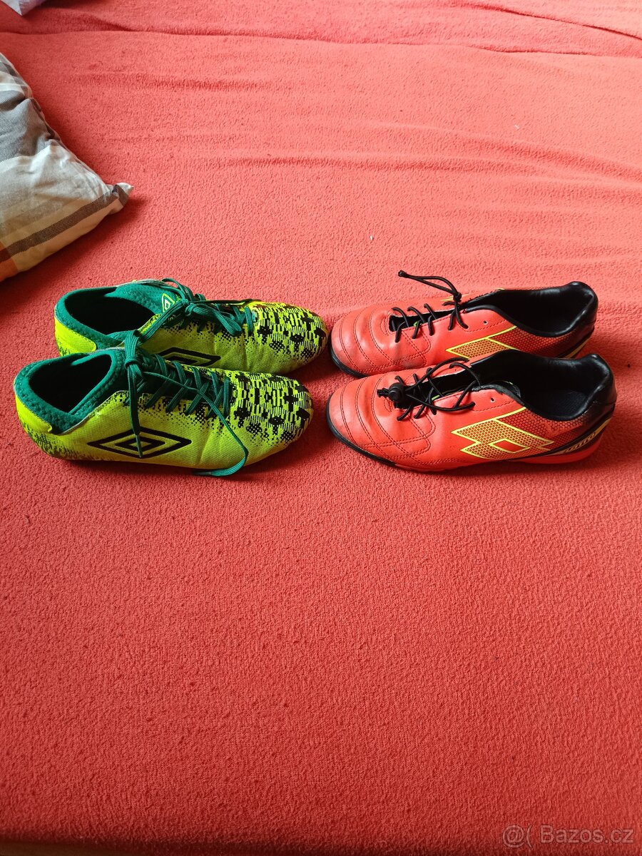 Kopačky a sálovky Umbro - 3