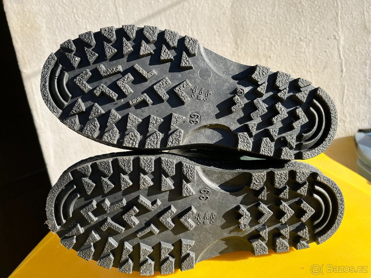 Zimní zateplené holinky vel. 39 - 3