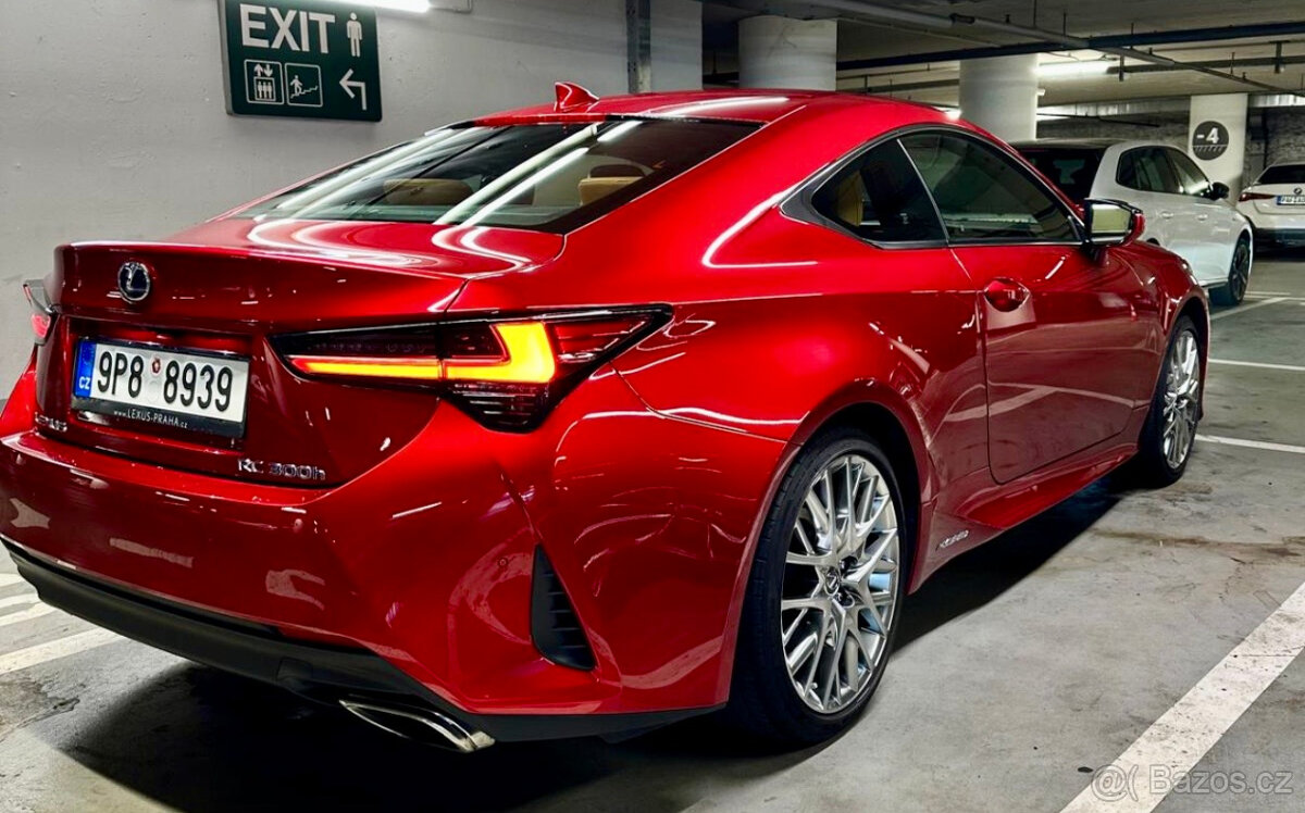 Lexus RC300h Luxury - 3