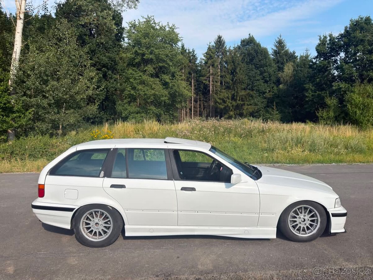 BMW E36 318i Touring - 3