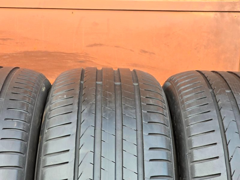 Letní Pirelli 225/50/18 - 3