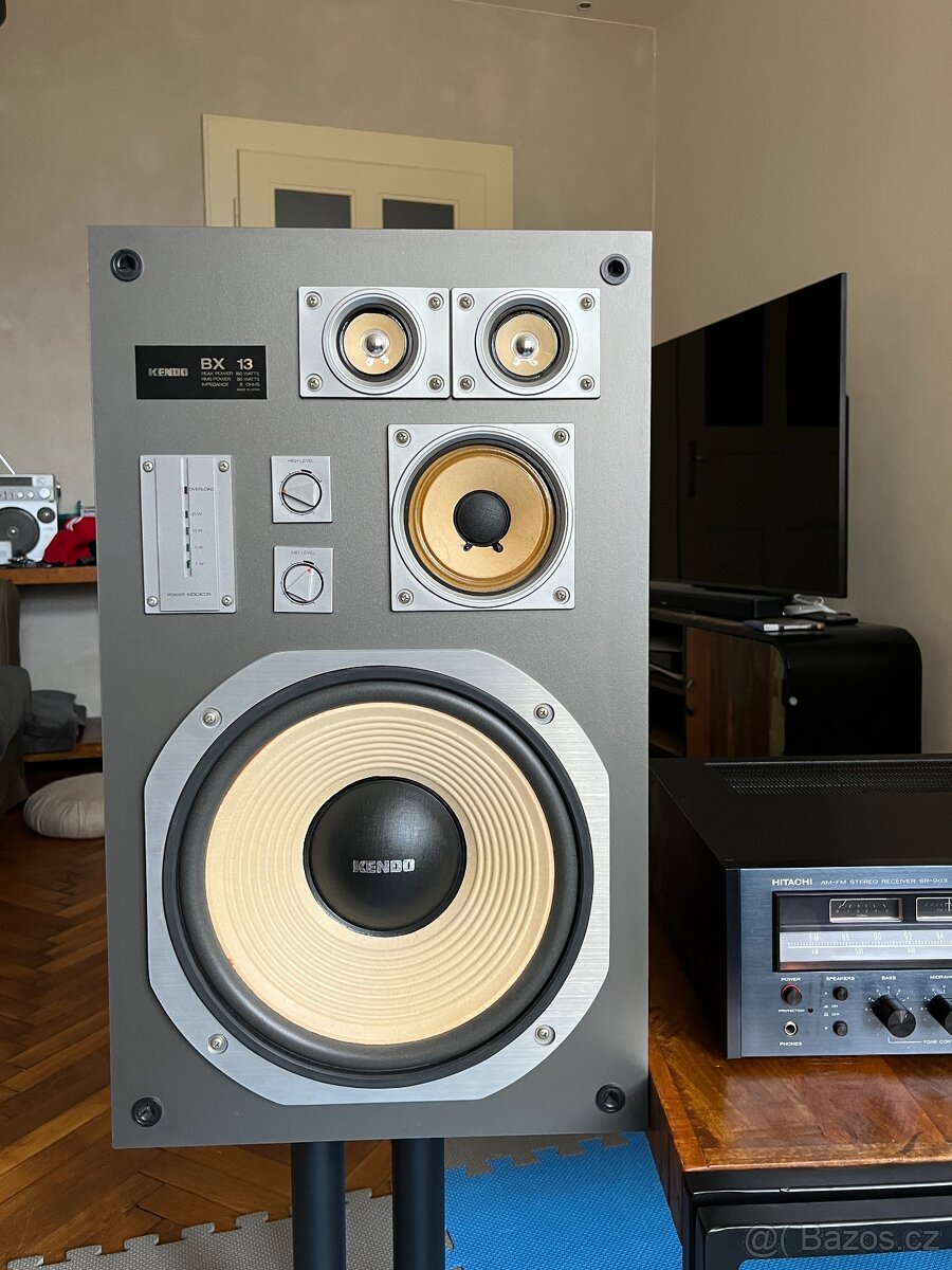 Hitachi SR-903 a KENDO BX 13 - 3