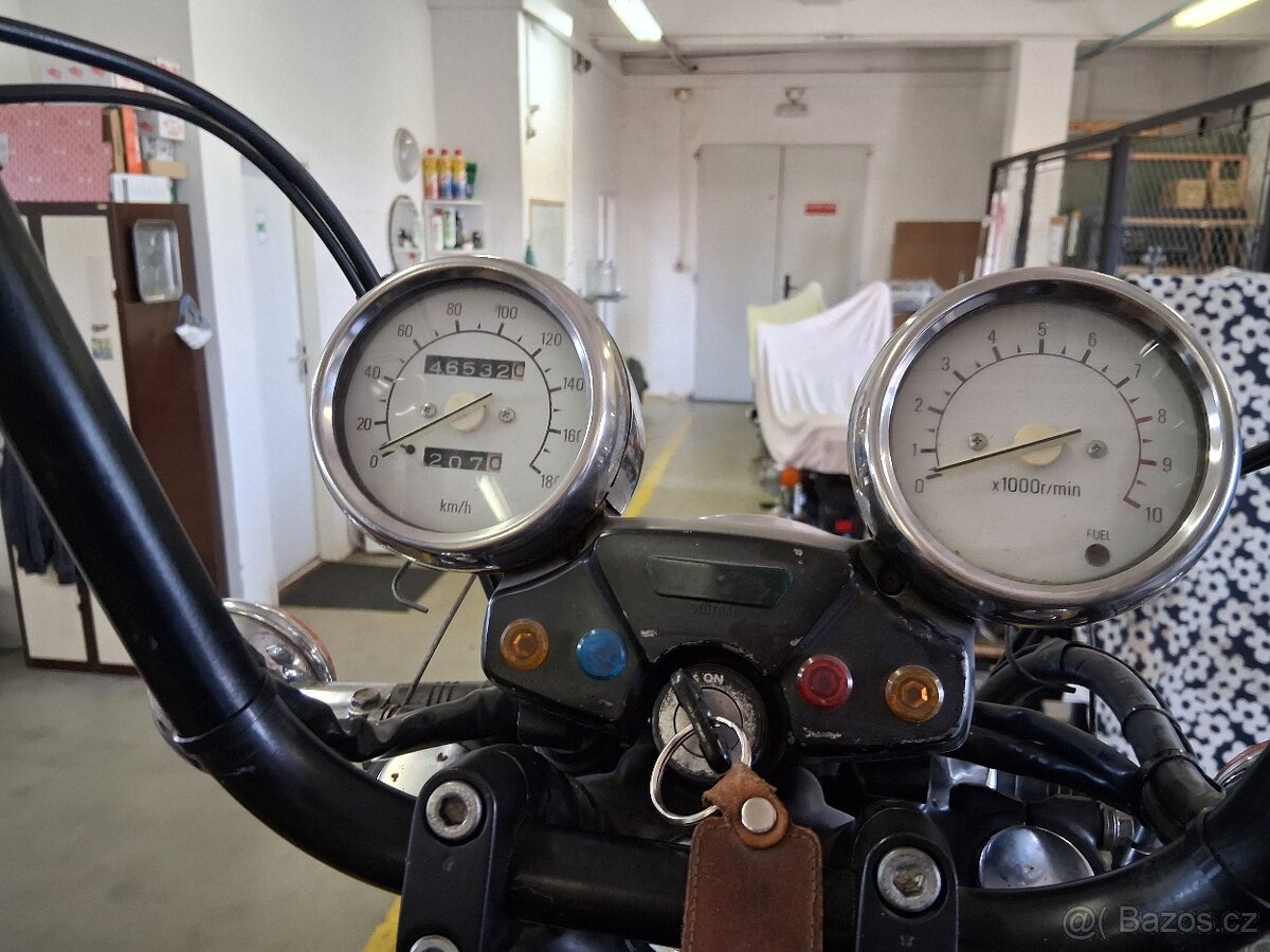 Yamaha XV 1100 Virago - 3