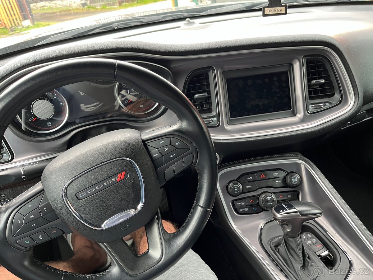 DODGE CHALLENGER 4x4