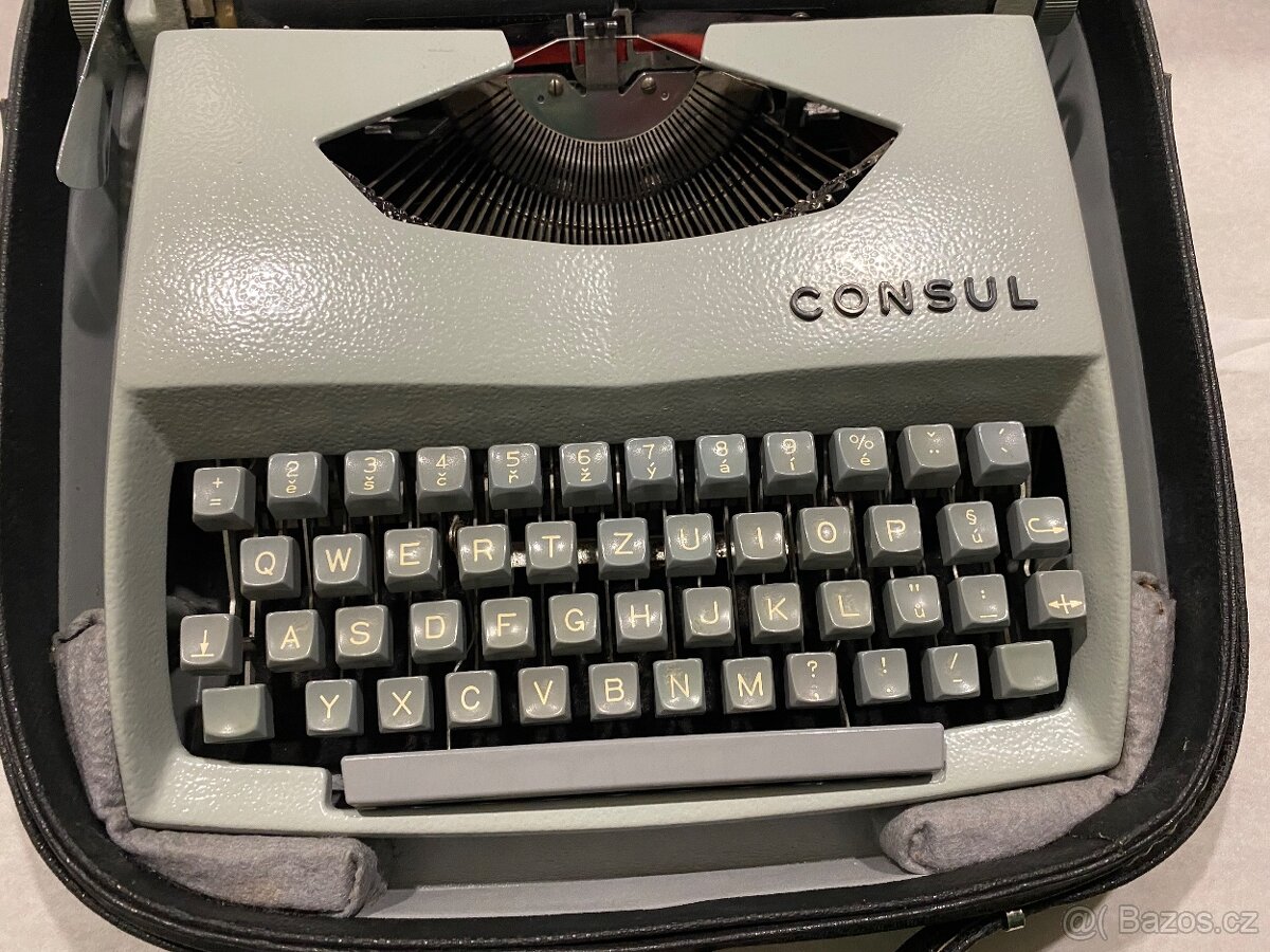 Psací stroj CONSUL model 231.2 - 3