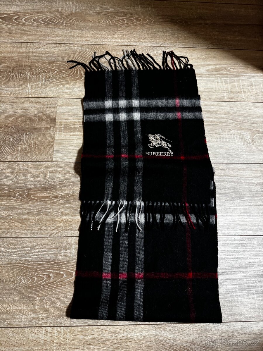 Šála Burberry - 3