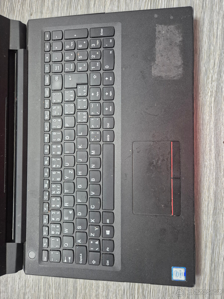 Lenovo v110-15isk, vadná základní deska - 3