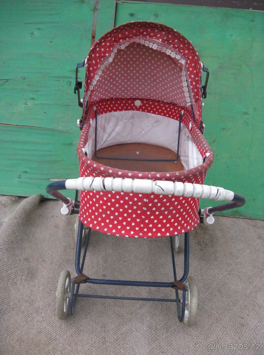 Hluboký RETRO kočárek pro panenky . - 3