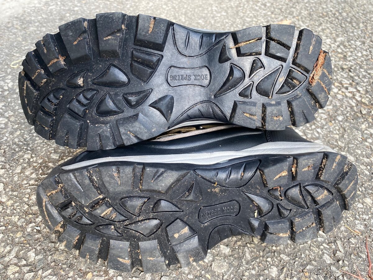 Outdoorové turistické zimní zateplené vysoké boty 38 - 3