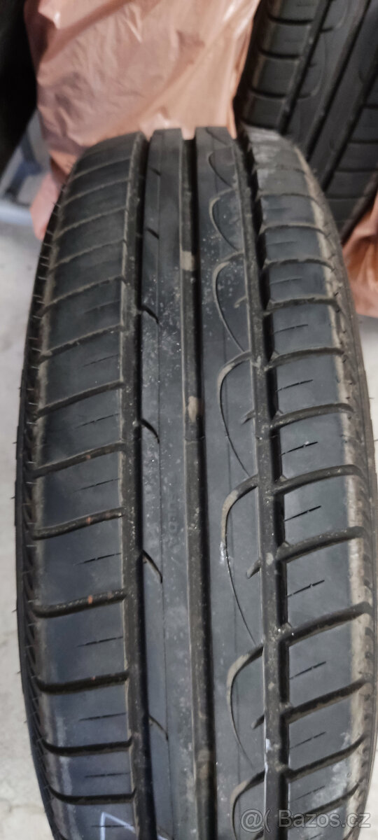 Pneu 175/70/r14 - 3