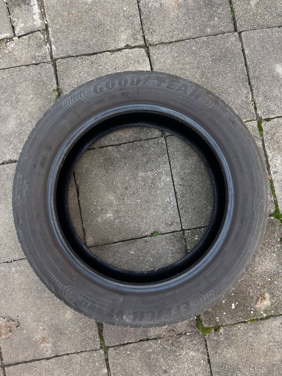 GOODYEAR 205/55R17 - 3
