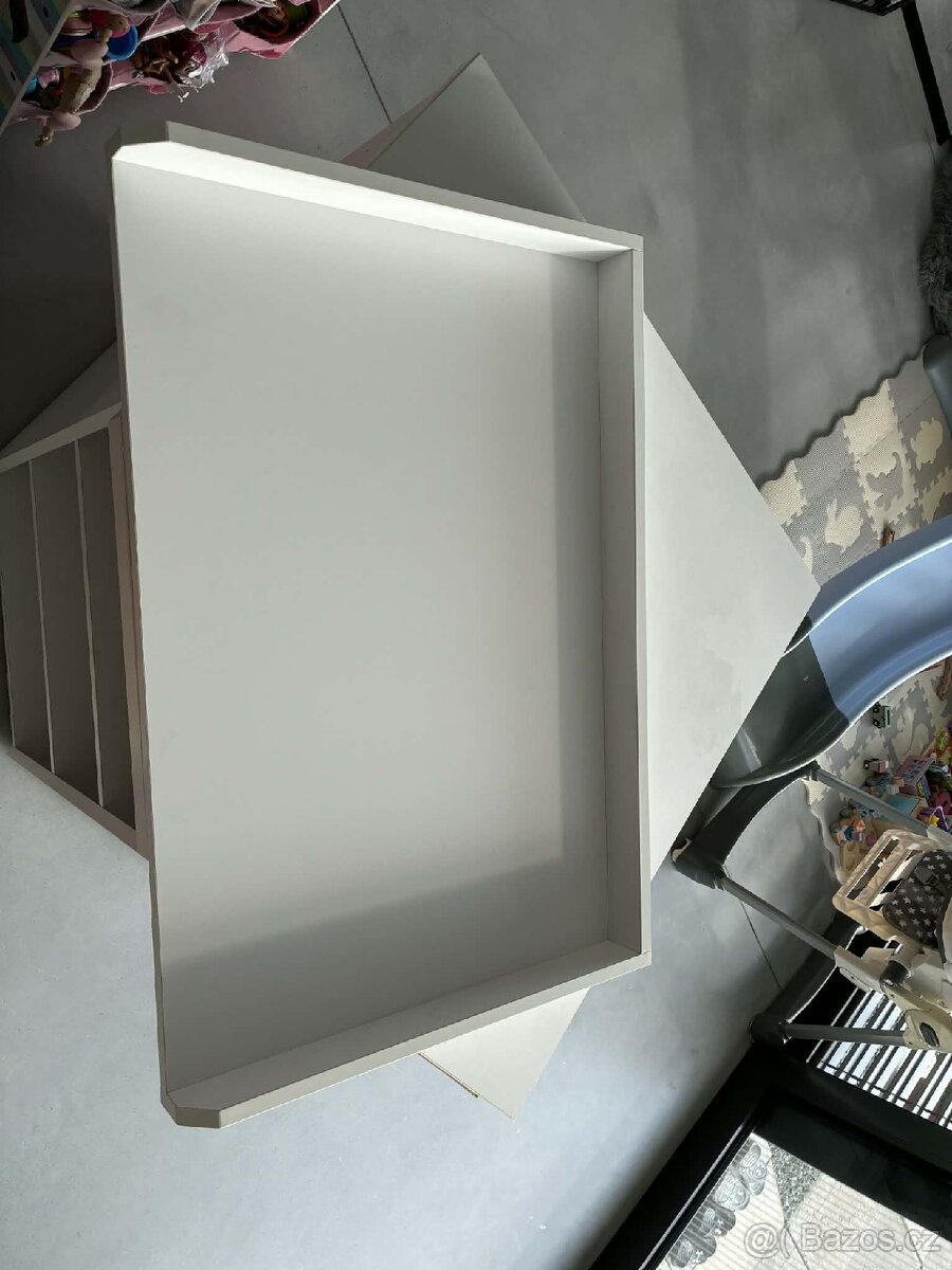 Přebalovací pult - 3