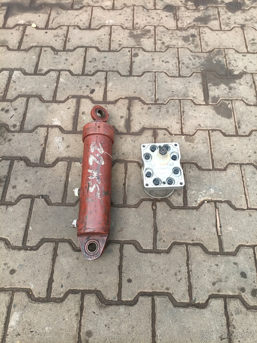 Zubové čerpadlo a píst - 3