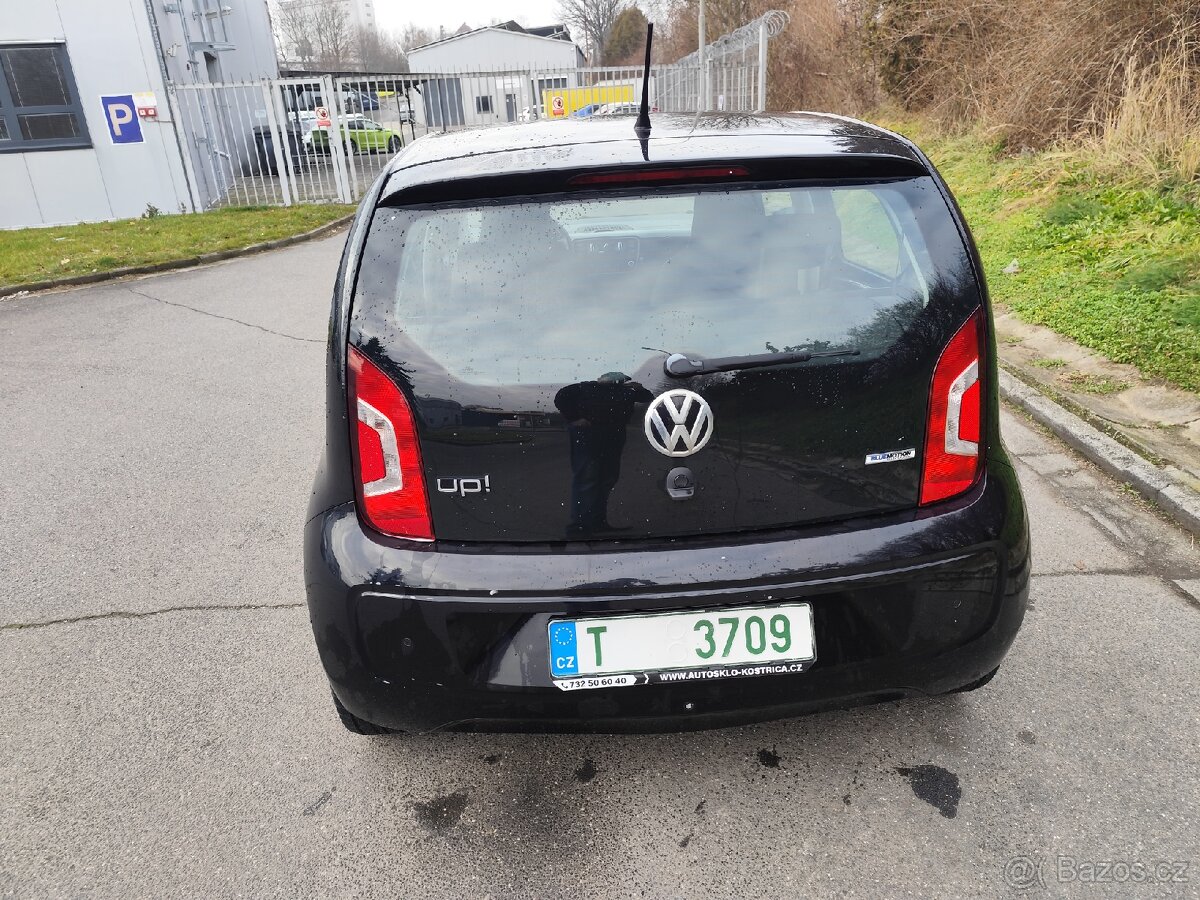 Prodám VW Up - 3