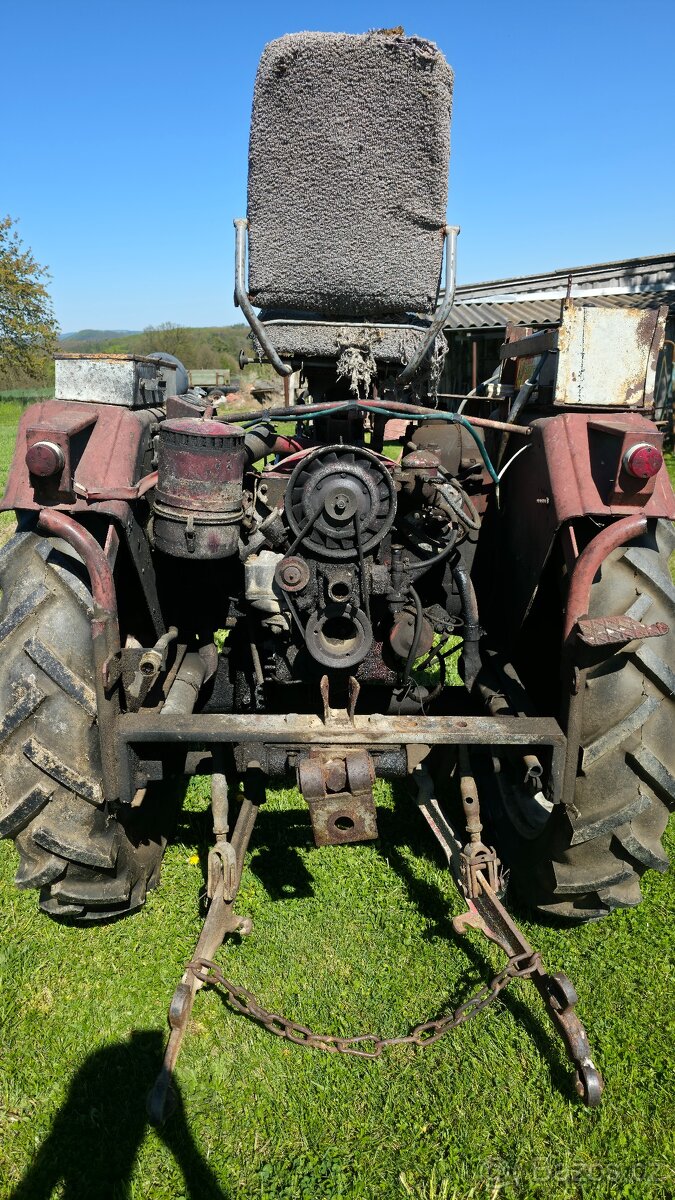Traktor RS09 - 3