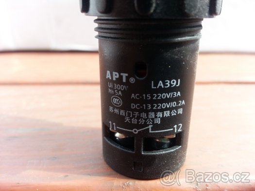 Ovladač, vypínač, spínač, kontrolka, přepínač 230V 3A - 3