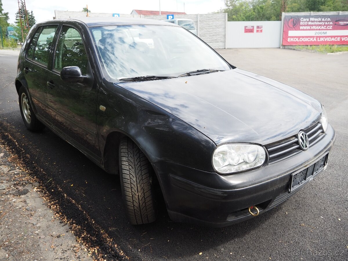 Volkswagen Golf 1.6 KLIMA, TP DE, ZÁVADA - 3