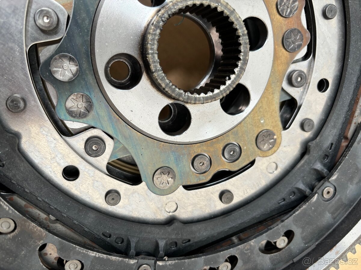 Setrvačník 04L105266AE Vw T6 110Kw DSG 2.0 TDI - 3