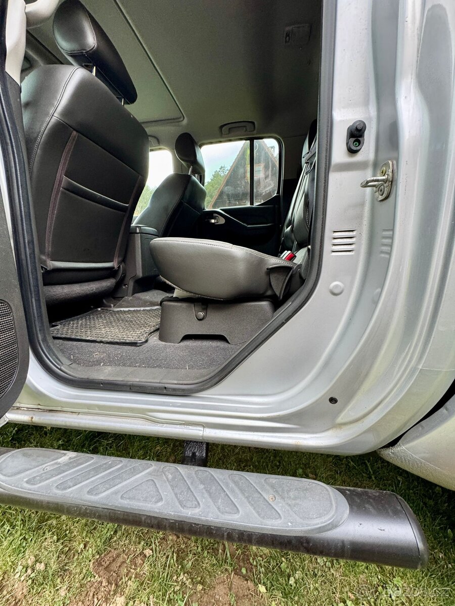 Nissan Navara 3.0 V6 2010 - 3