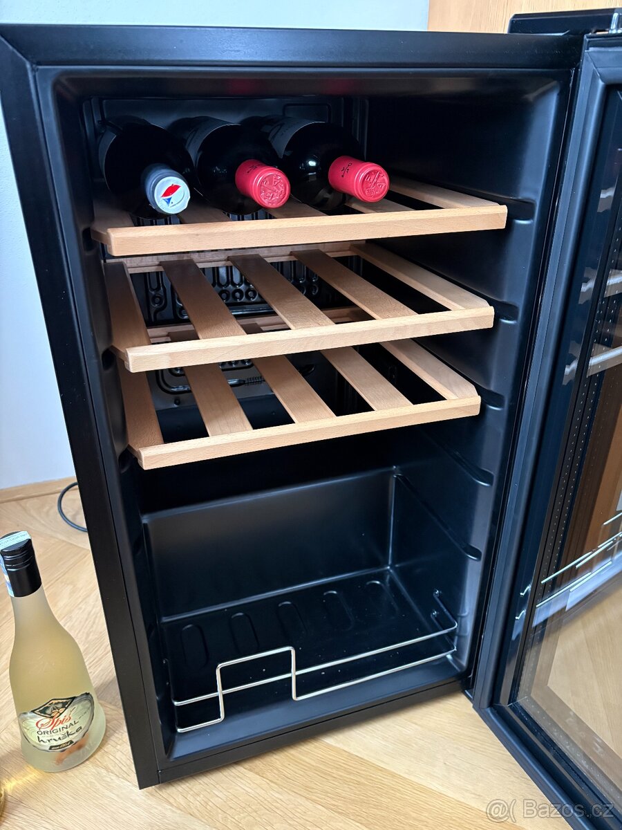 Vinotéka Philco PW 24 KF - 3
