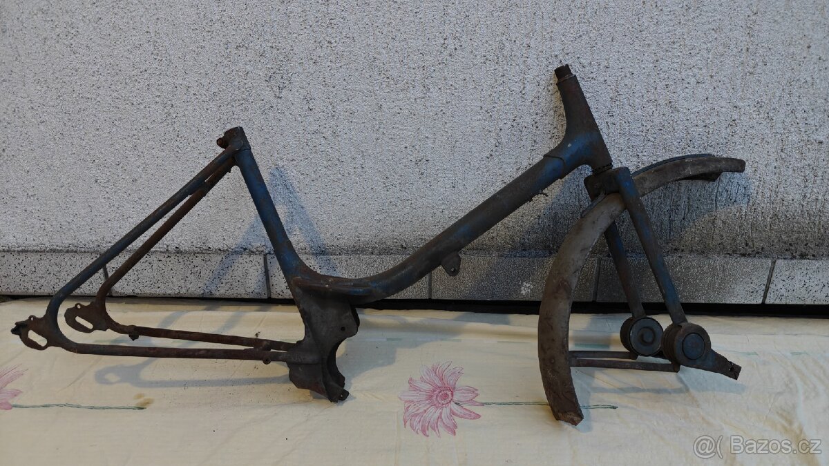 Stadion S1, S11 rám s vidlicí smrti - 3