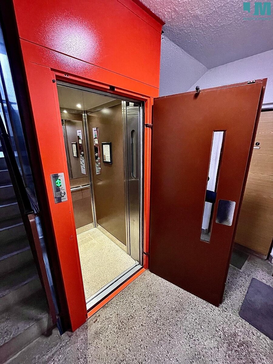 Pronájem bytu 1+1 43m² - podlahové plochy v Třebíči - 3