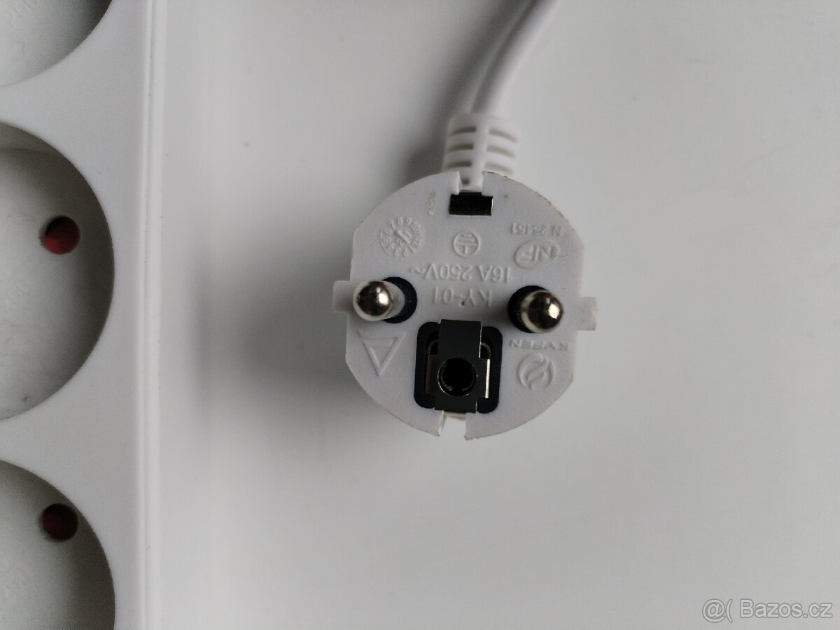 Prodlužovací rozbocka s USB porty - 3