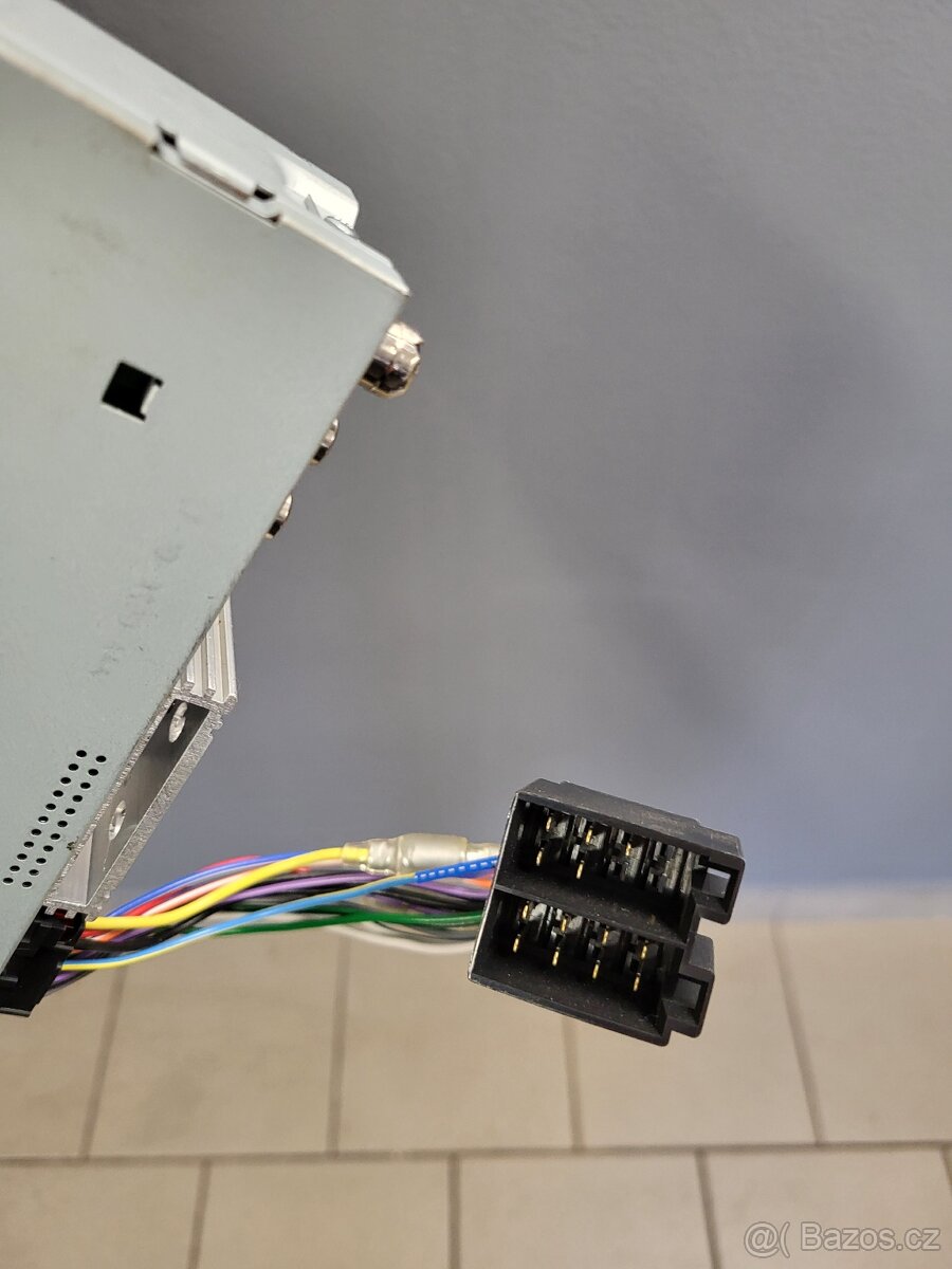 JVC autorádio s CD/MP3/USB/AUX - 3