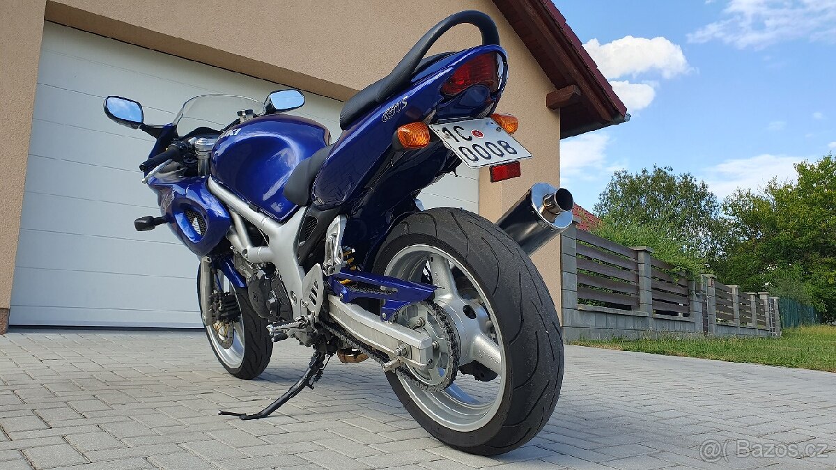 Suzuki SV650S - 3