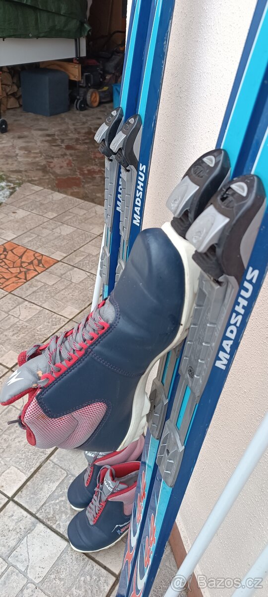 set běžeckých lyží - 3
