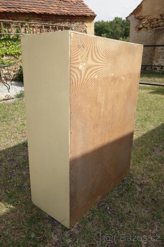 Retro potravinová skříňka - 3