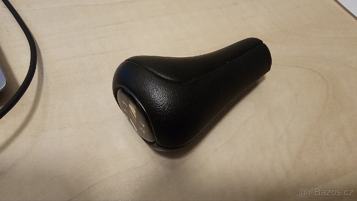 Hlavice řadící páky BMW - 3