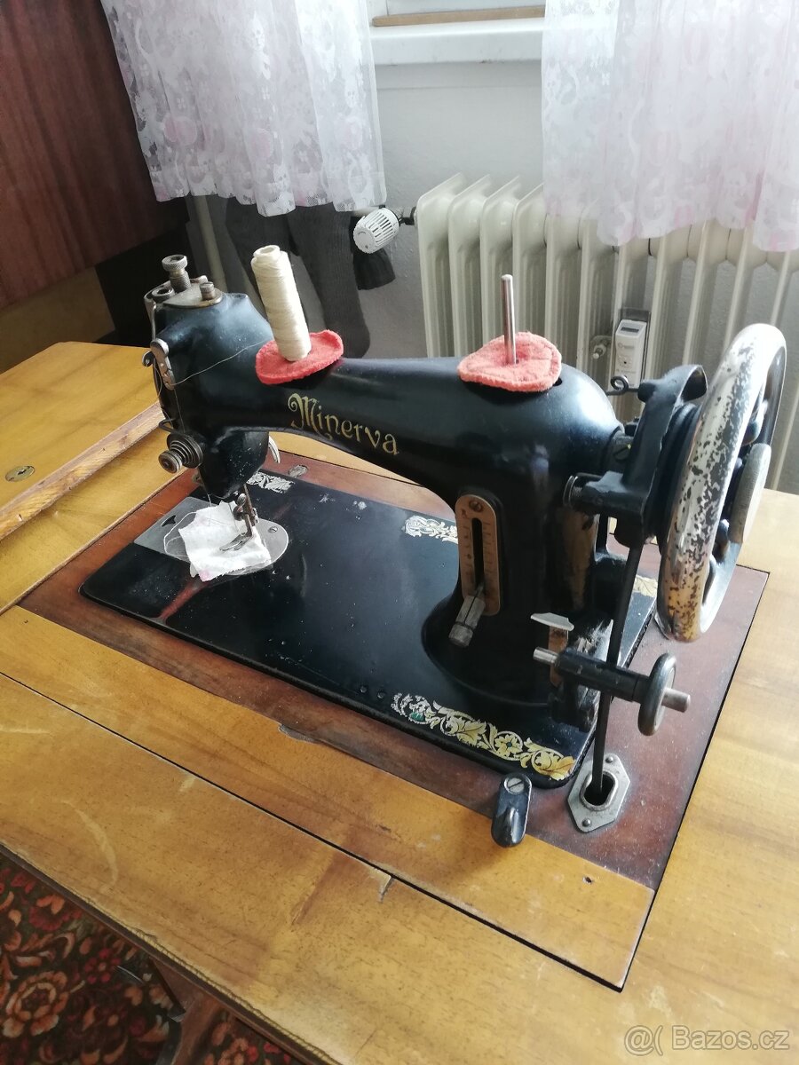 Šicí stroj Minerva. - 3